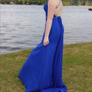 Stunning size 7 Royal Blue prom dress!